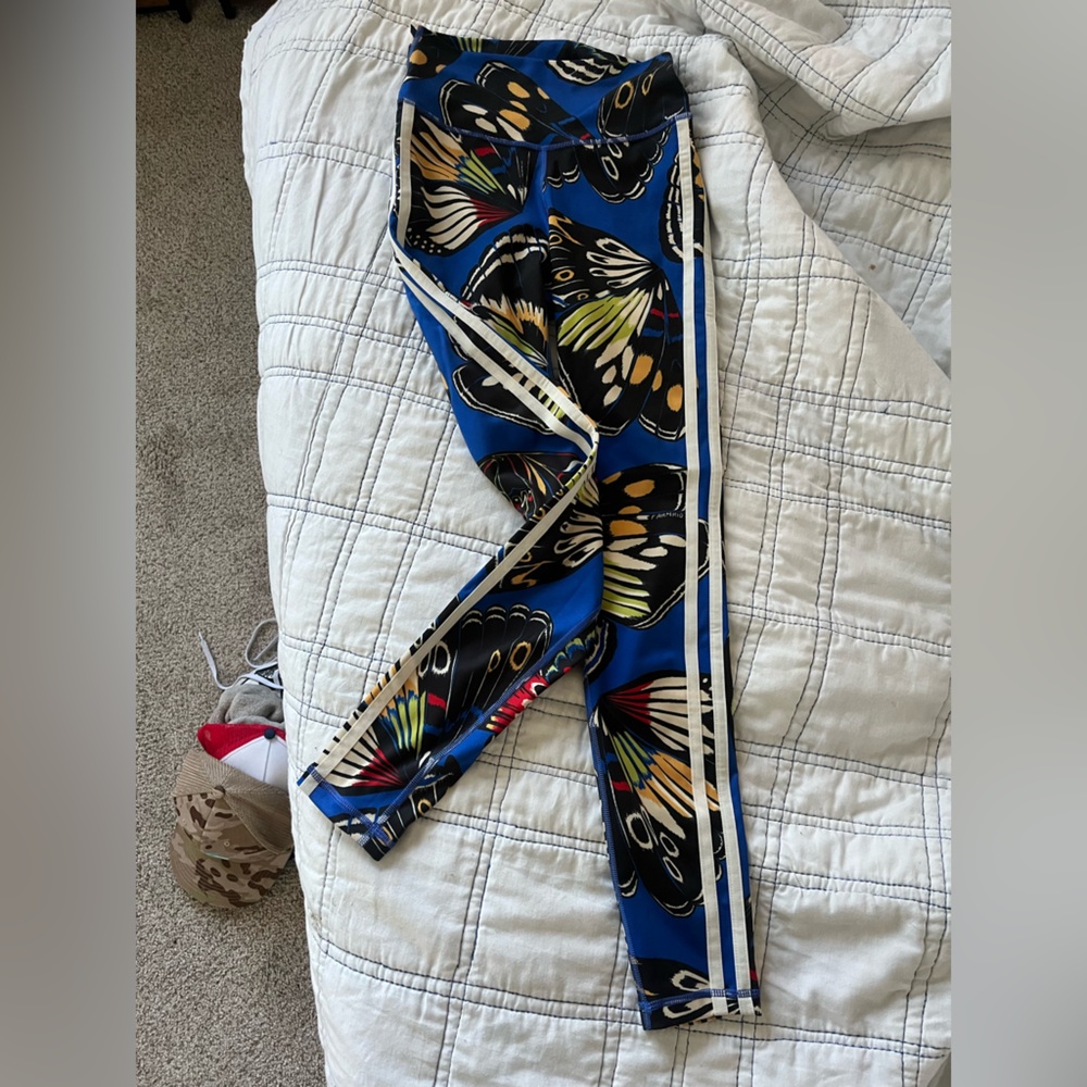 adidas Blue Butterfly Print Leggings